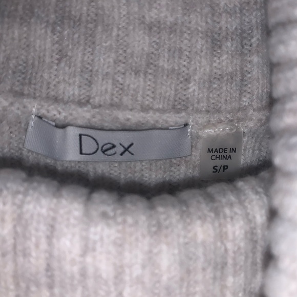DEX Sweater-dress - Picture 3 of 3